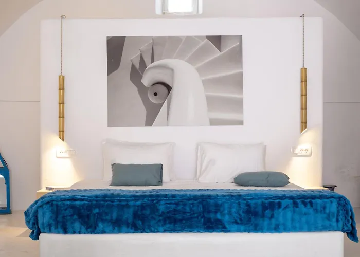 Art Canava Luxury Fira (Santorini)