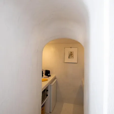 Art Canava Luxury Fira (Santorini)