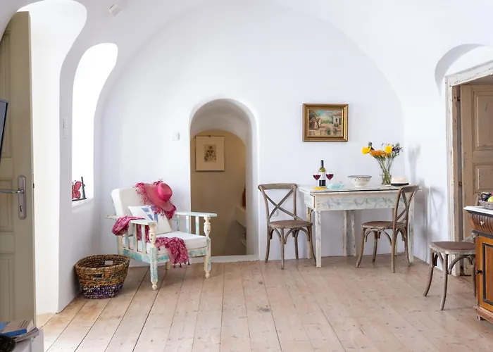 Art Canava Luxury Villa Fira (Santorini)