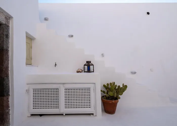 Art Canava Luxury Villa Fira (Santorini)