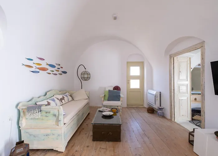 Art Canava Luxury Fira (Santorini)